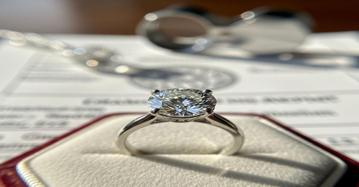 Solitaire Diamond Guide: 3 Critical Things to Check Before Buying a Solitaire, Don’t Be Fooled by Carat and Cut Alone.