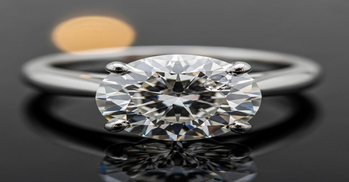 Cleaning Diamond Jewelry: How to Make Your Diamond Ring Sparkle Like New at Home, This Simple Trick Requires Zero Expense.